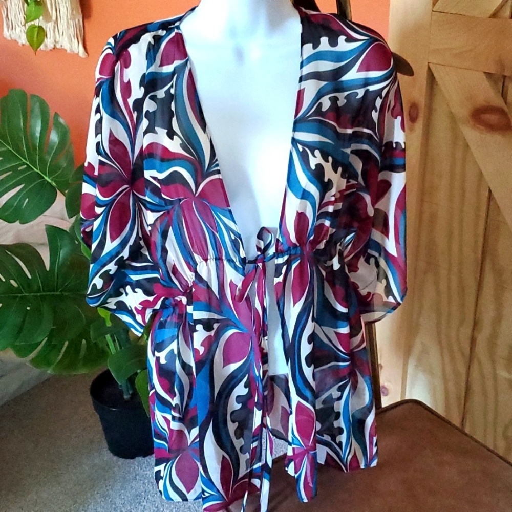 Bisou Bisou Tie-Front Burgundy and Teal Kimono, size Medium